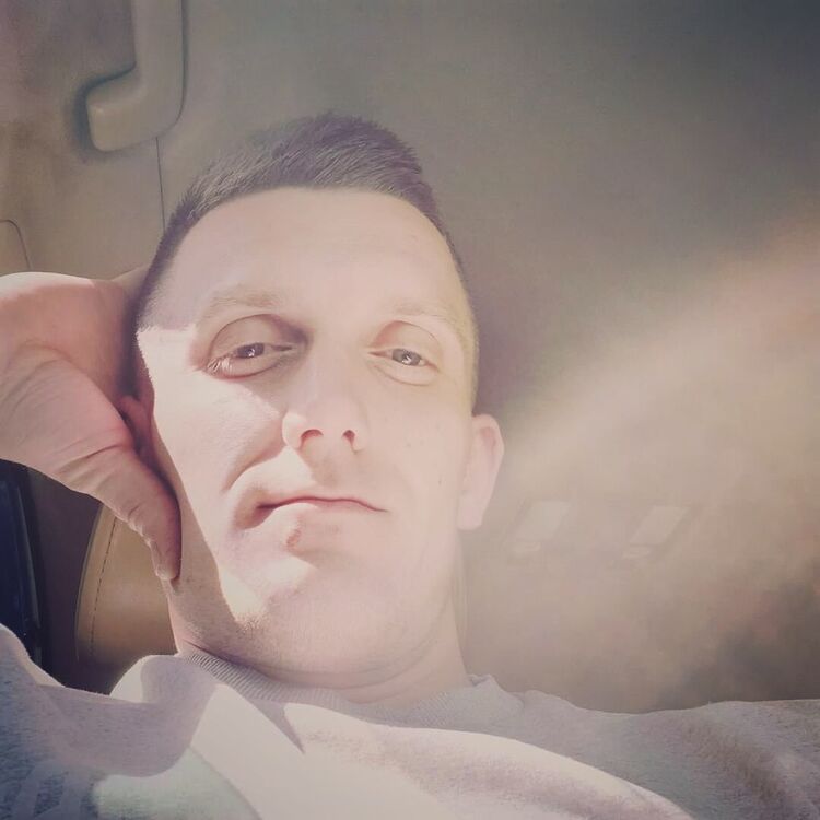  28627151  , 33 ,    