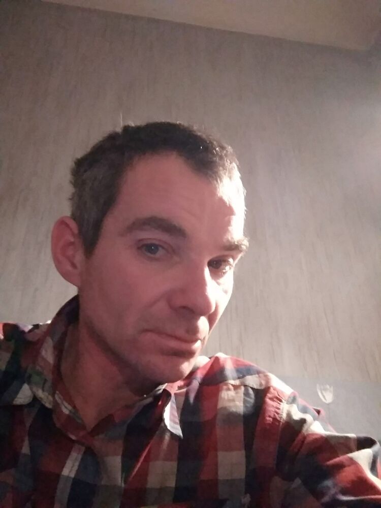  ,   Robert, 48 ,   