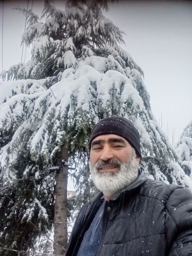  50615651  Adem, 55 ,    