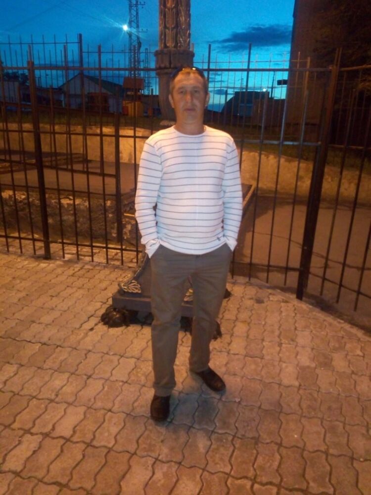  13320271  Aleksandr, 45 ,    