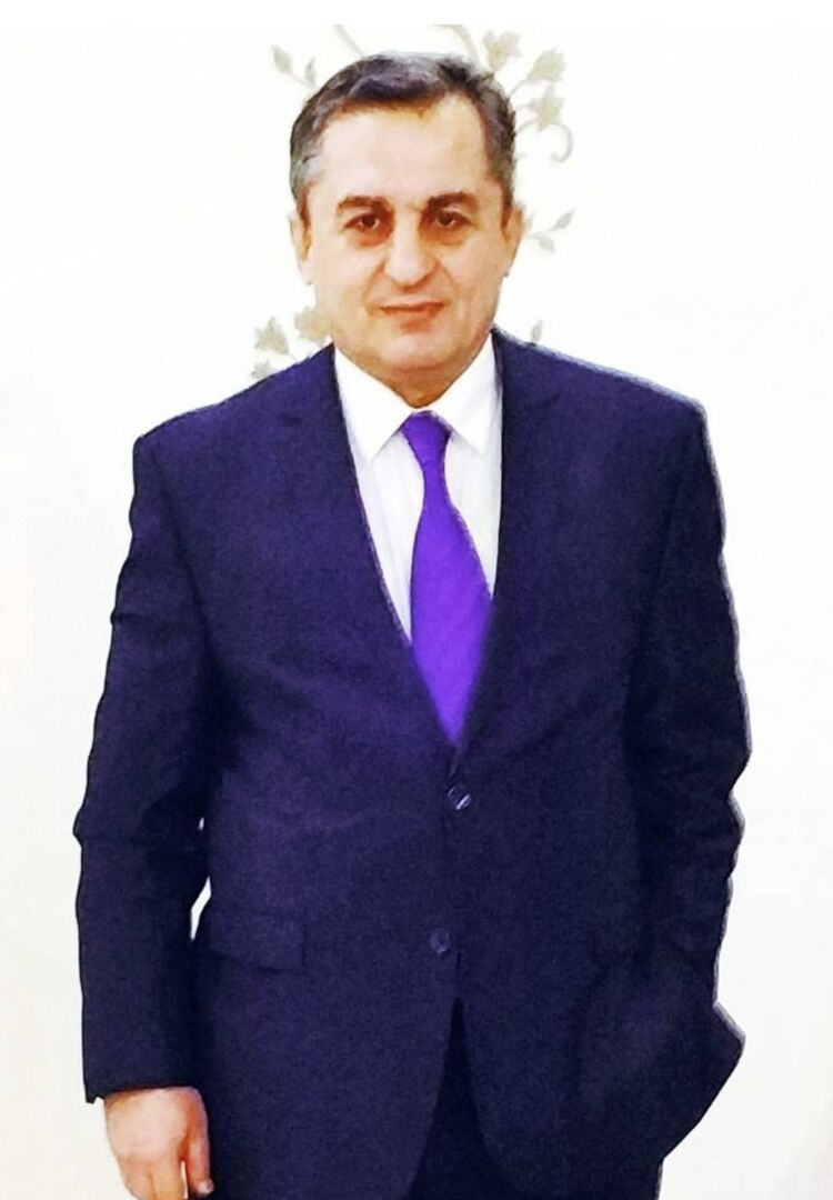  54461801  Rauf, 57 ,    