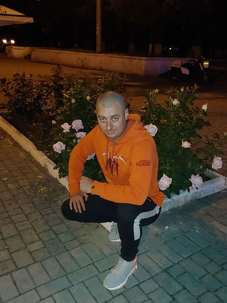  23387051  , 40 ,    