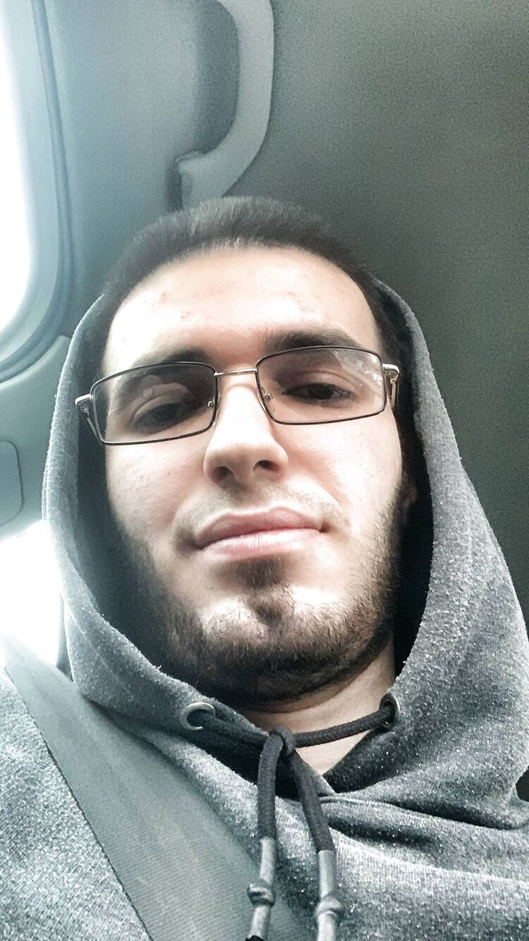  ,   Akela, 25 ,     , c 