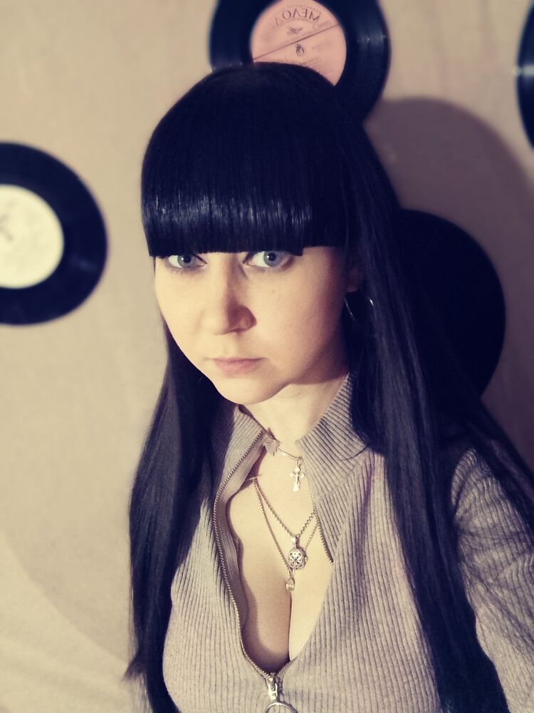  49406201  Anastasia, 30 ,    