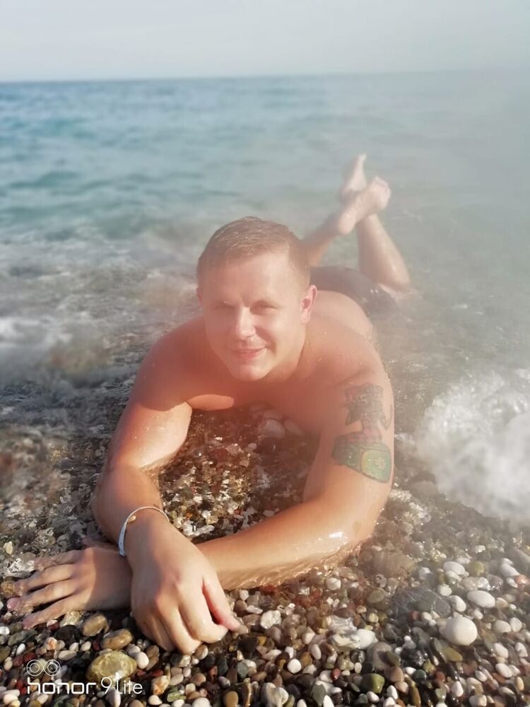  ,   Vladimir, 34 ,   , c 