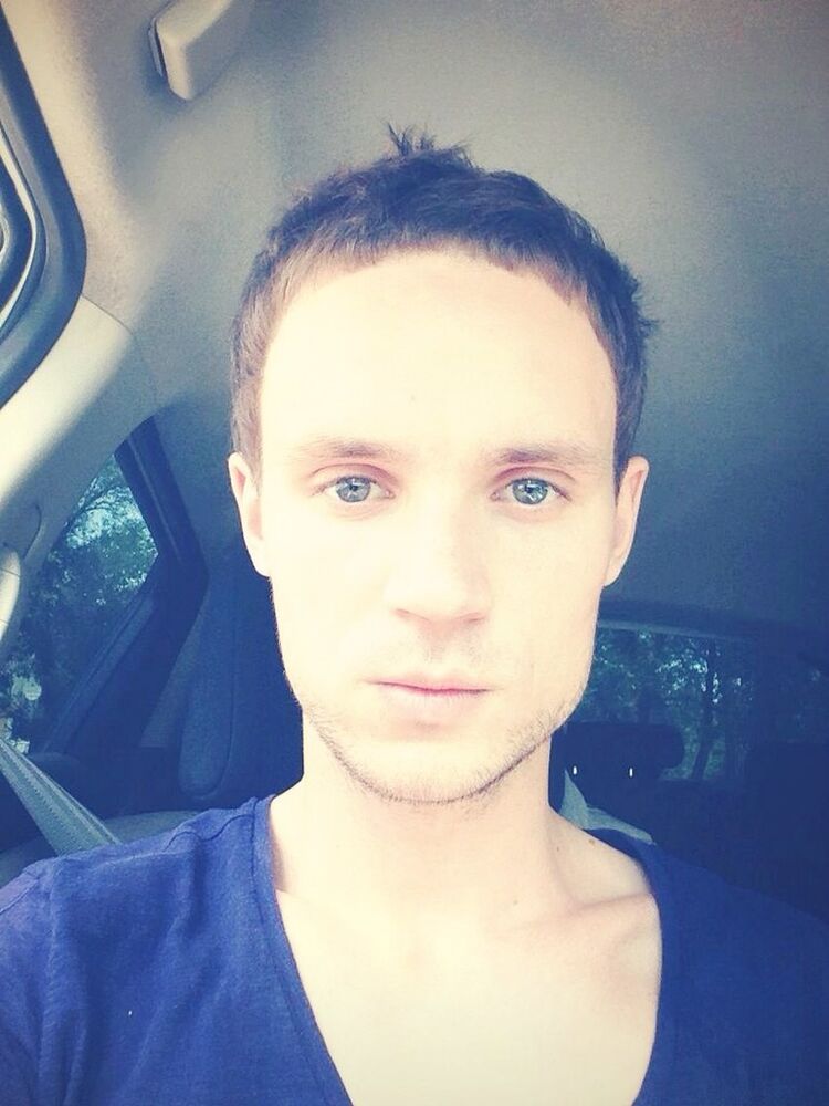  5522821  Kirill, 35 ,    