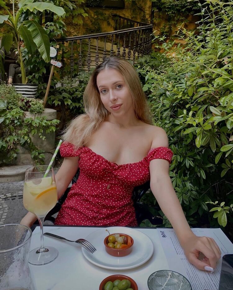  53473271  , 31 ,    -