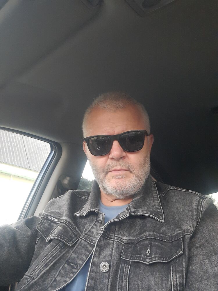  53621871  Jovan, 61 ,    -