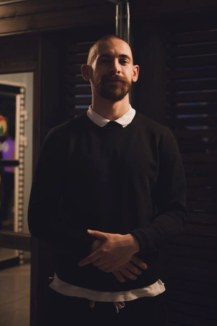  --,   , 27 ,   ,   