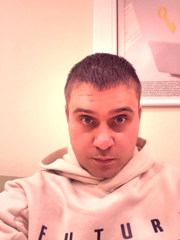  49713881  , 34 ,    