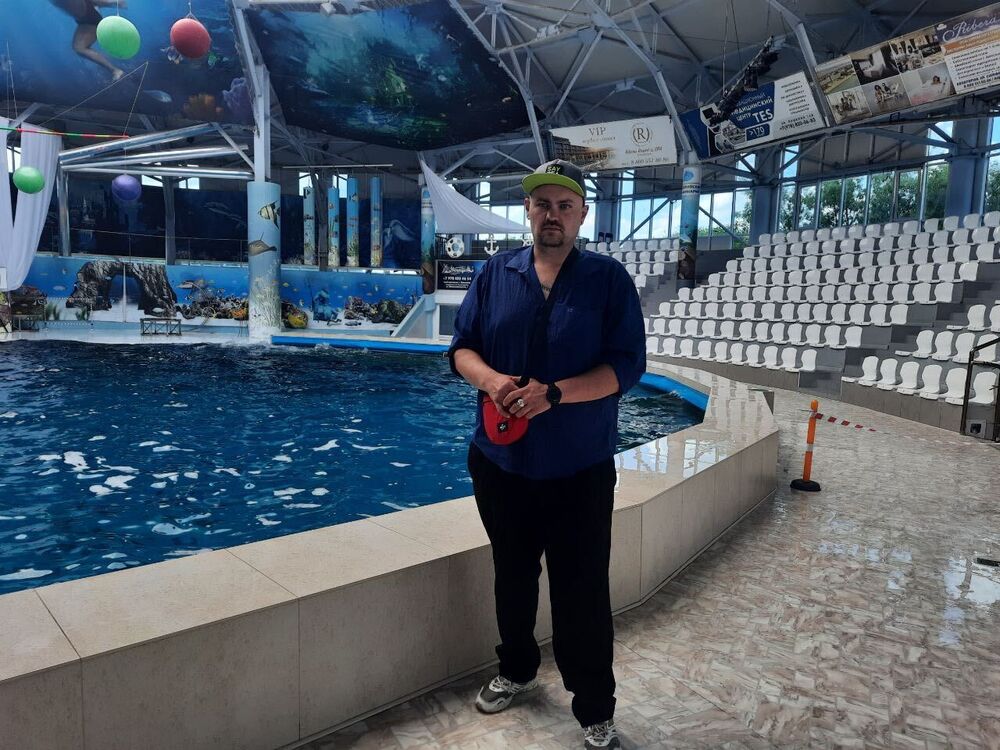 ���������� �����������, ���� ������� Under, 37 ���, ������������ ��� ������, ����� � ���������