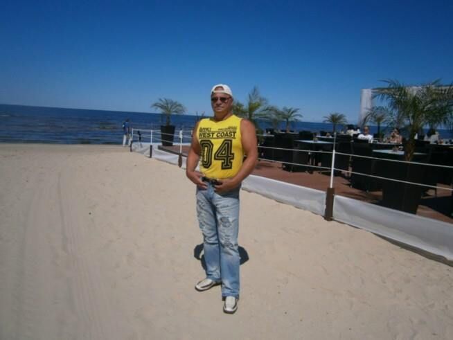  ,   Rolands, 64 ,   