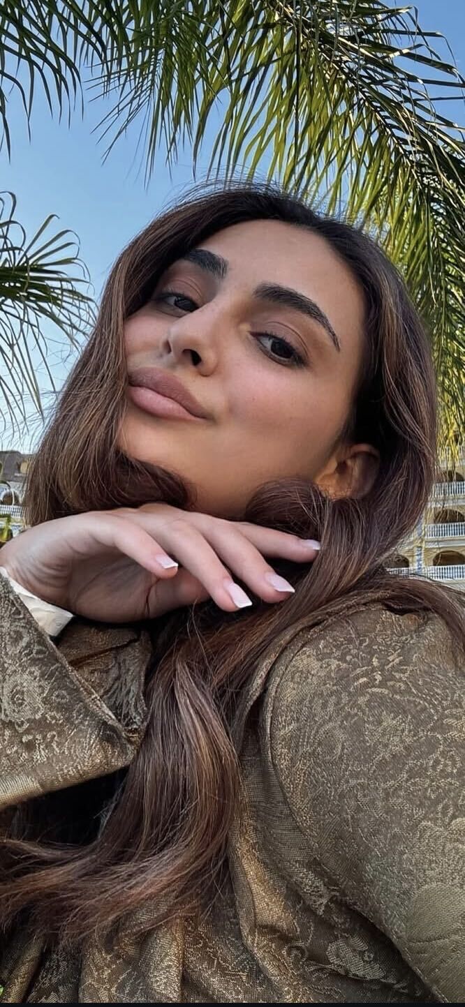  54162481  , 25 ,    Alanya