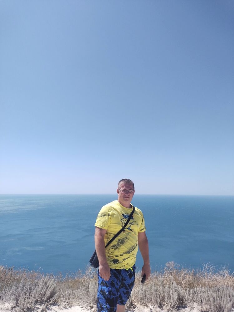  32957311  , 41 ,    