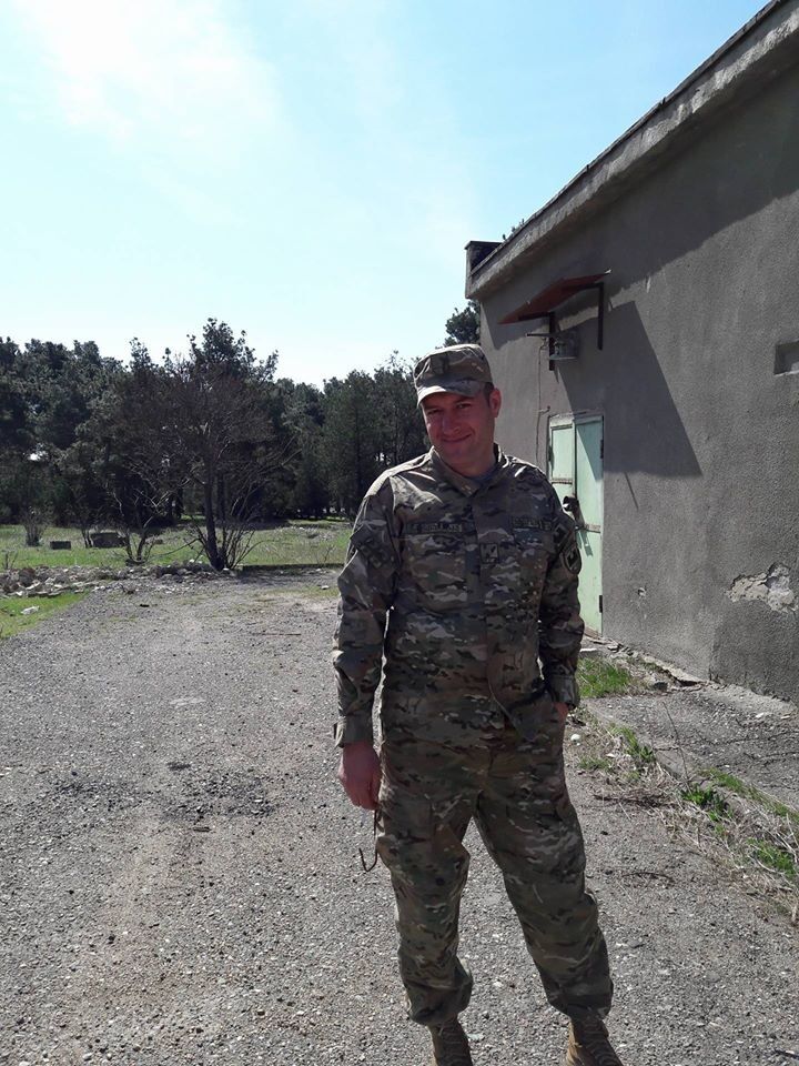  ,   Paata, 44 ,   