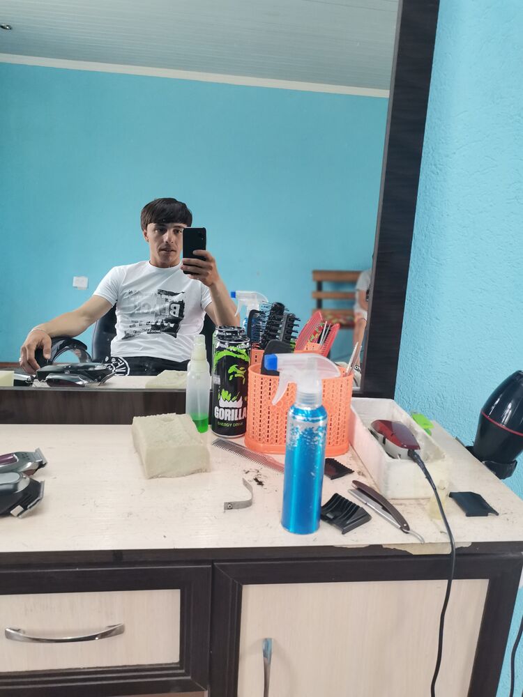  29320791  Zhamshid, 26 ,    