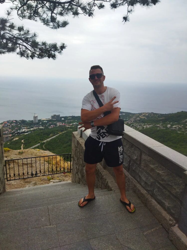  40535811  Vladissslav, 30 ,    