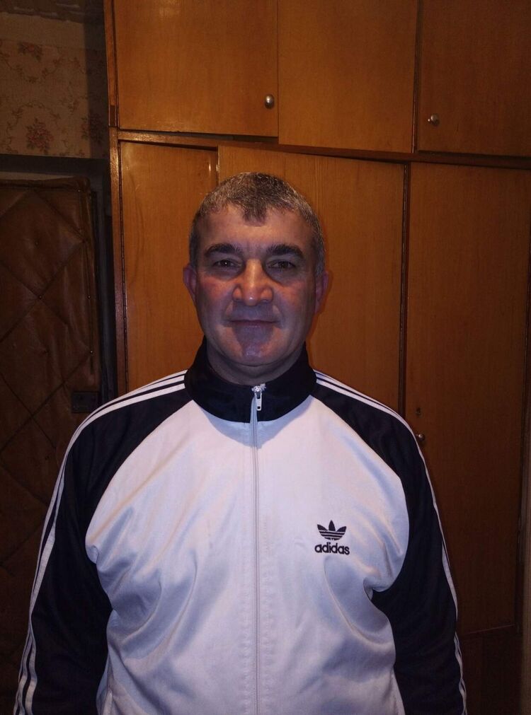  35875461  Azomat, 53 ,    