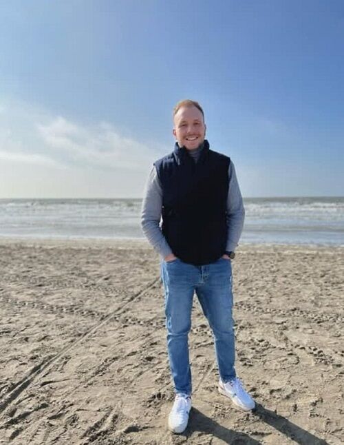  53915621  , 35 ,    -