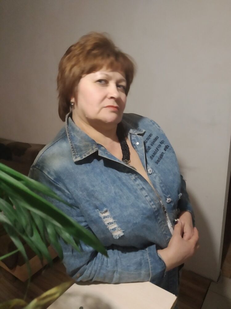 15877401  Lana, 61 ,    