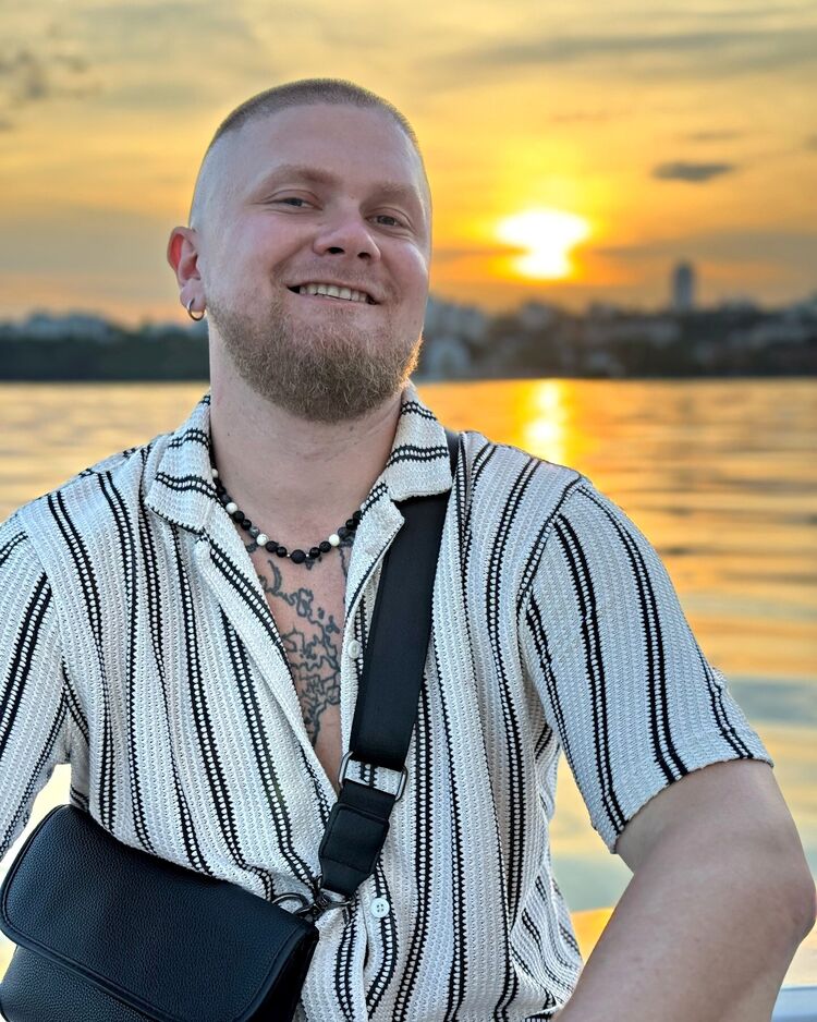  54415201  , 33 ,    -