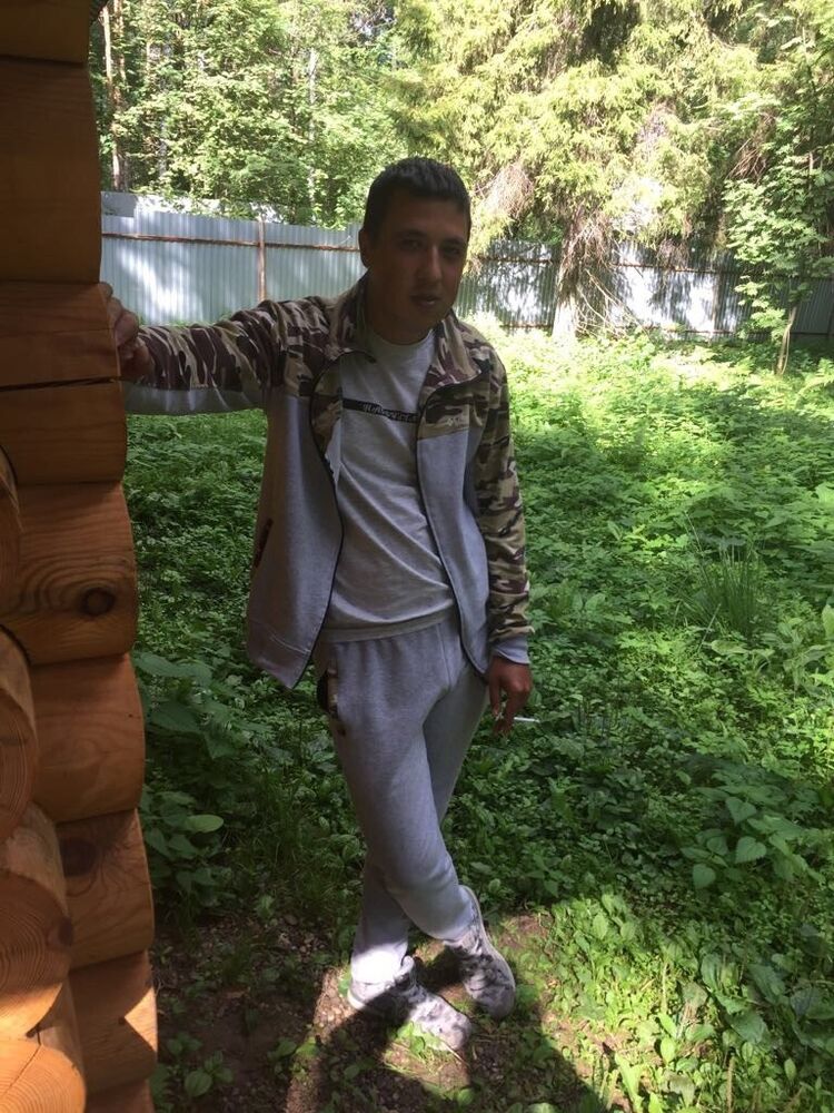  12219471  Ruslan, 39 ,    