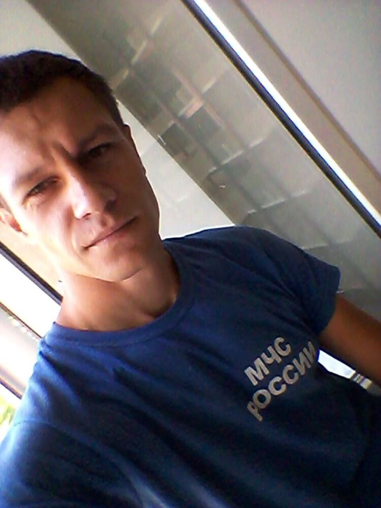  44587371  , 30 ,    