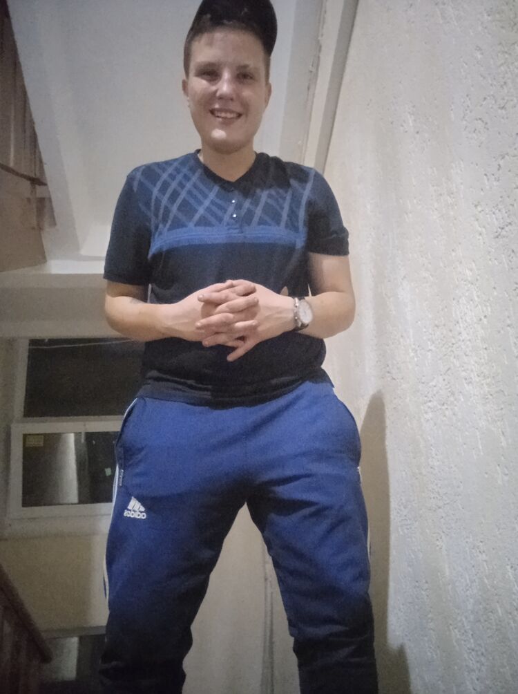 35558261  , 22 ,    