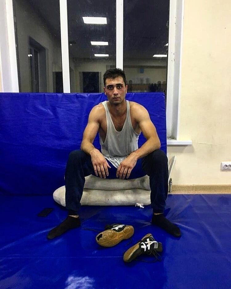  17452111  Goga, 26 ,    