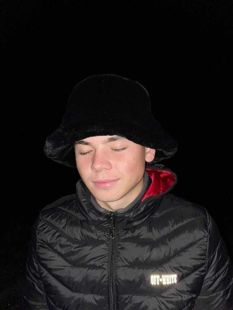  ,   Vladimir, 22 ,   ,   