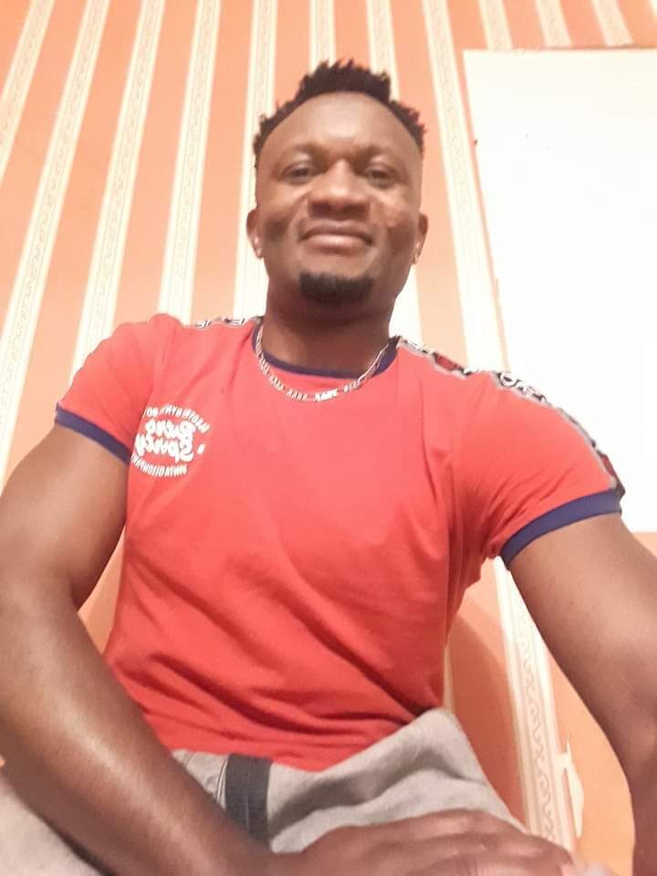  28226421  Prince mikel, 40 ,    