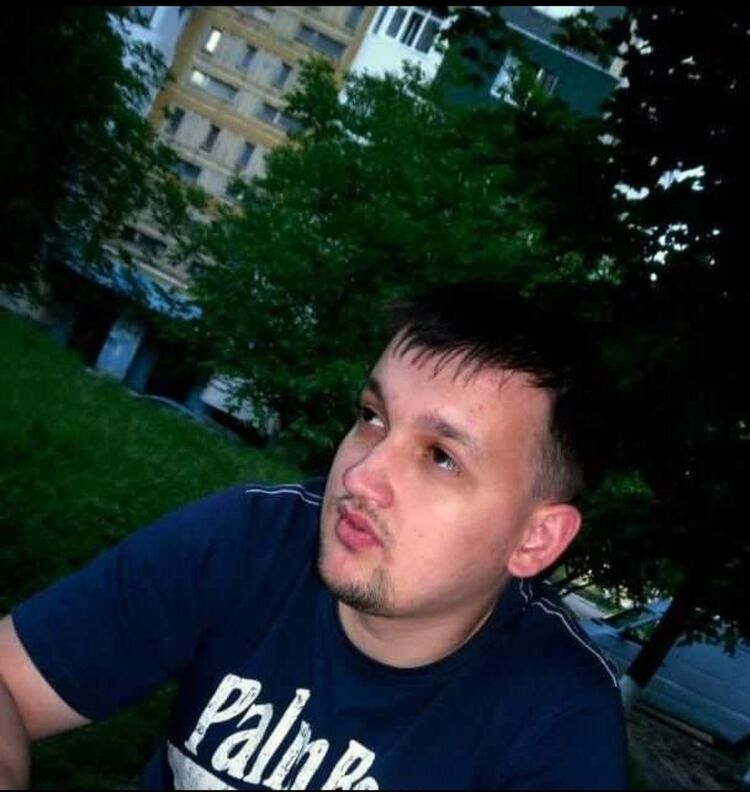  45406691  Vasile, 39 ,    