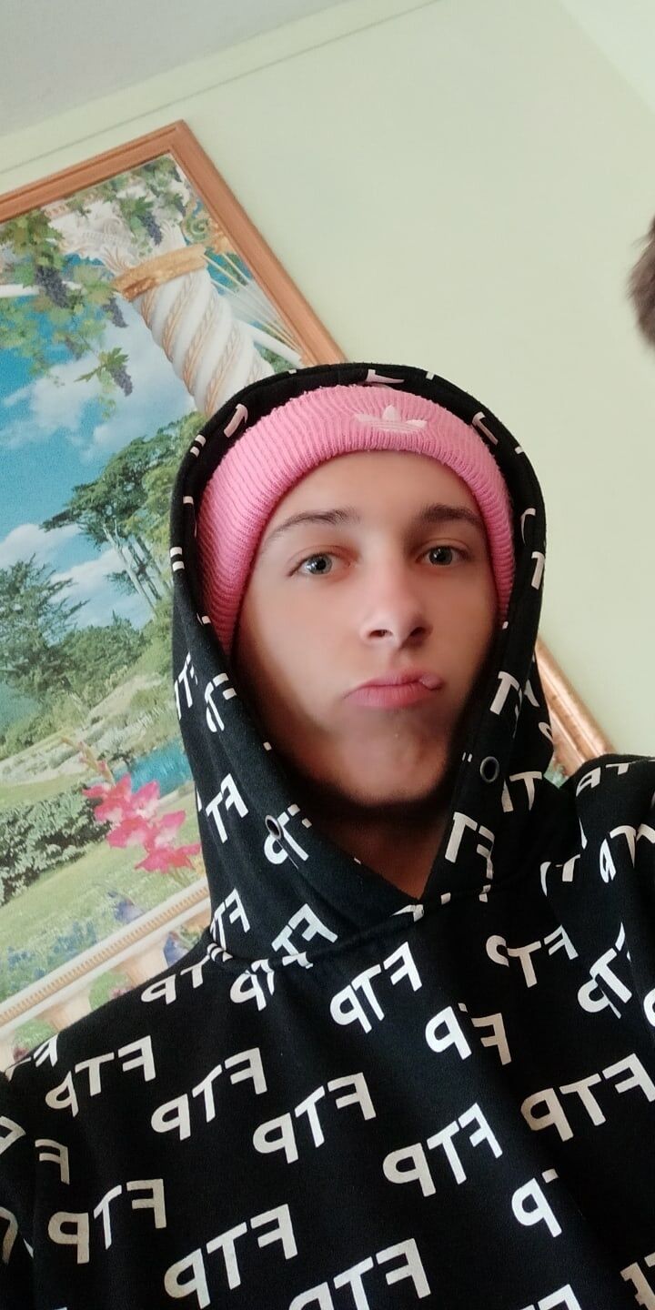  ,   Ruslan, 19 ,   ,   