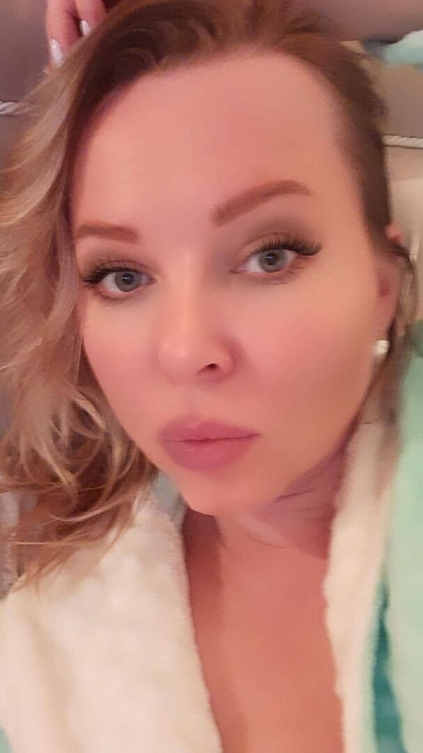  Limassol,   Luna, 44 ,     , c , 