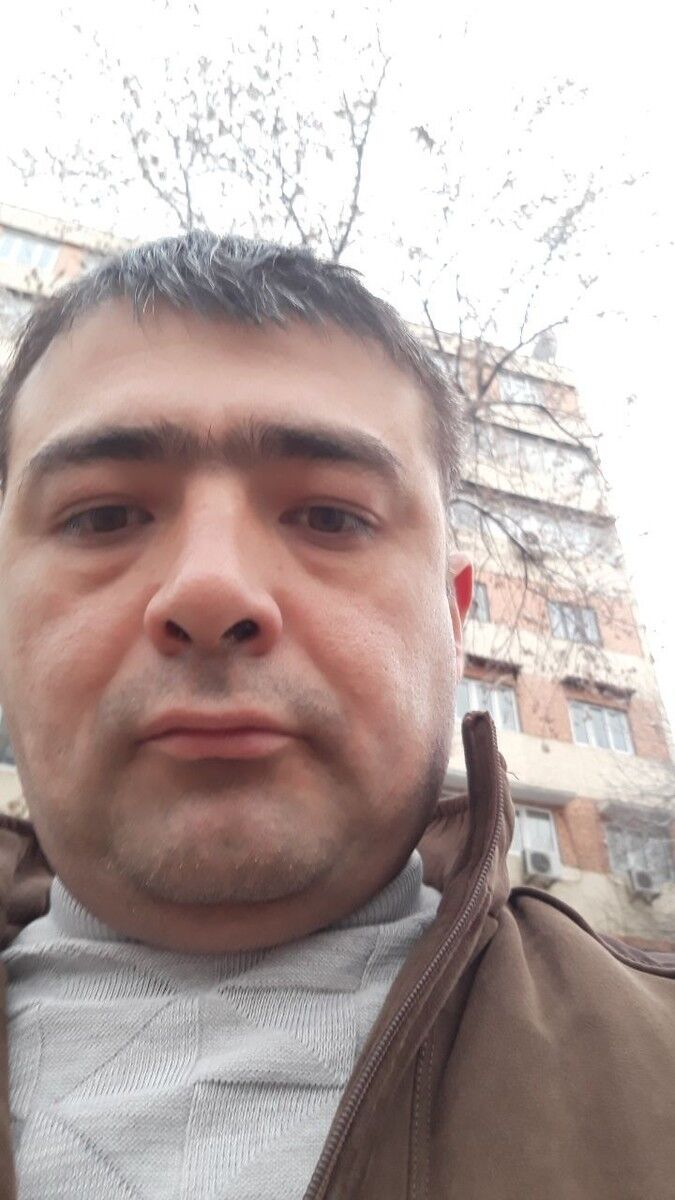  ,   Adham, 42 ,   ,   , c 