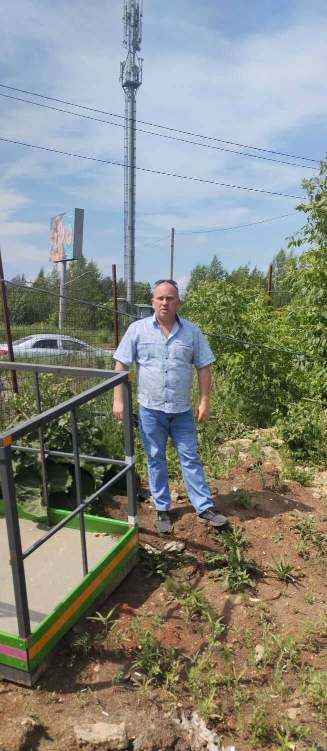  ,   Viktor, 43 ,   ,   , c , 