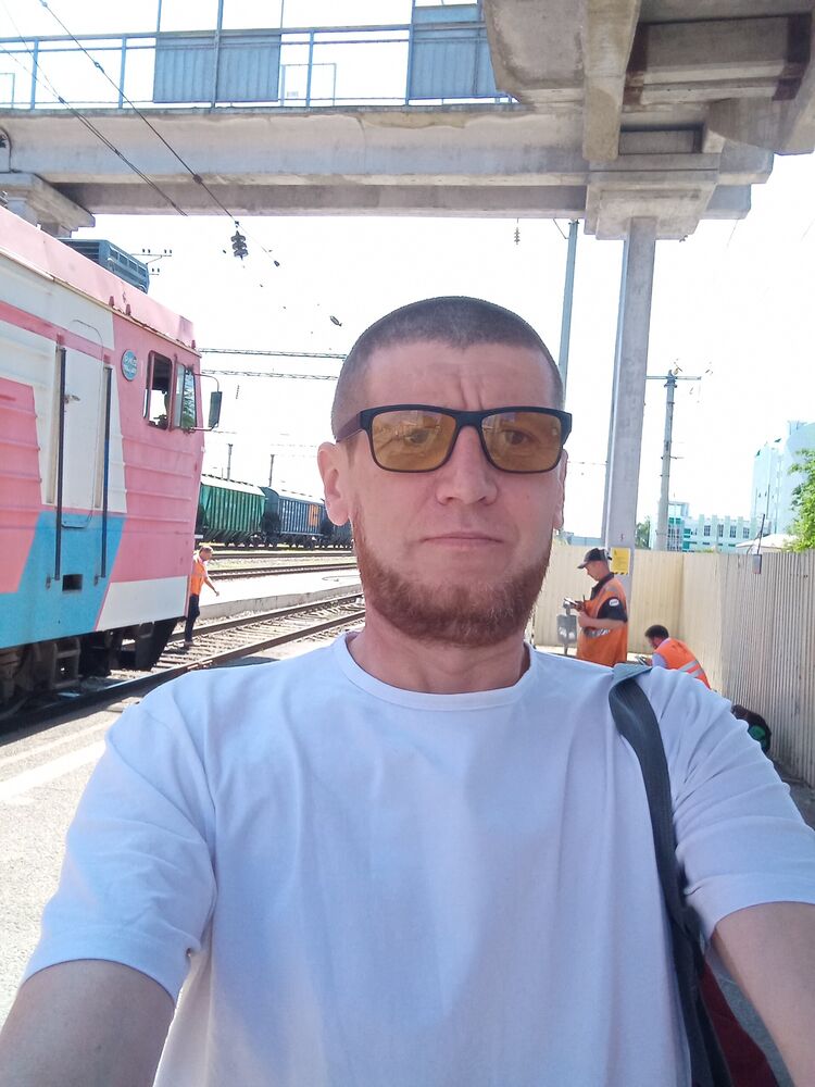  35957911  , 49 ,    