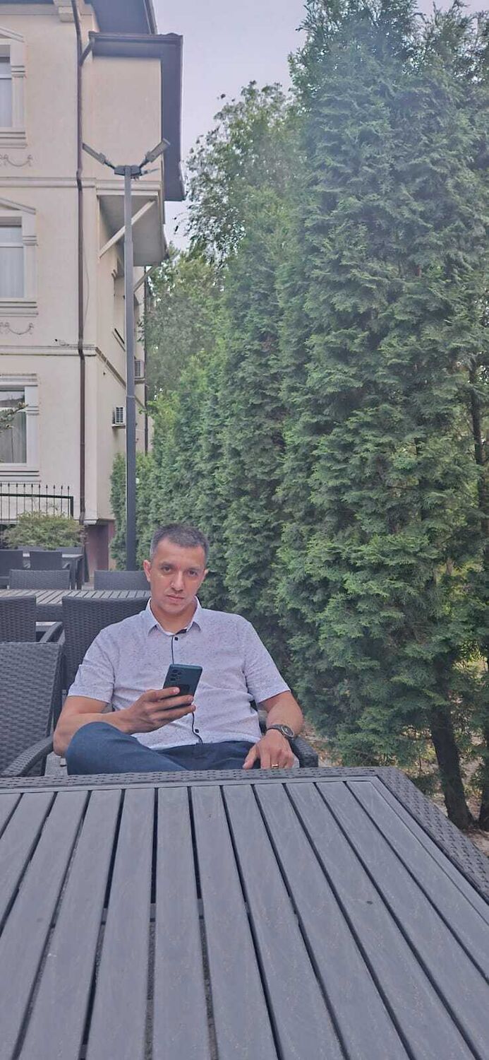  46865191  , 39 ,    --