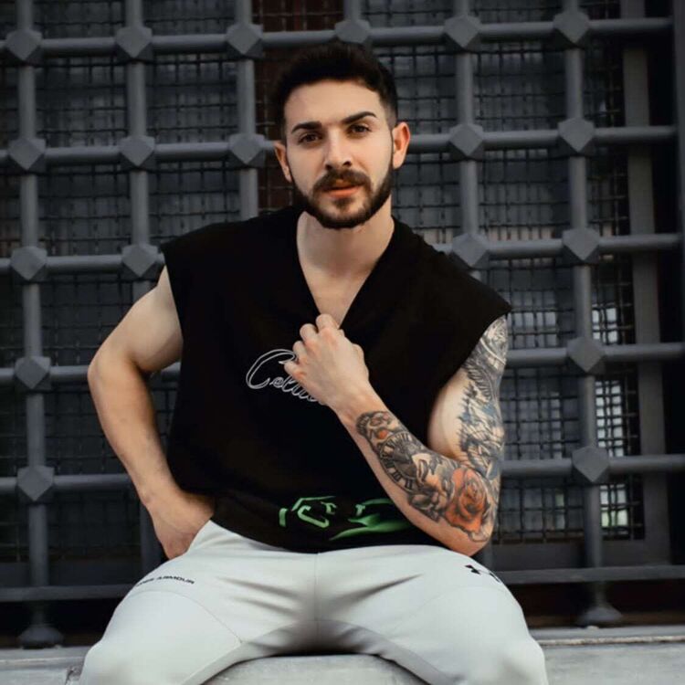 ,   Caner, 25 ,   ,   