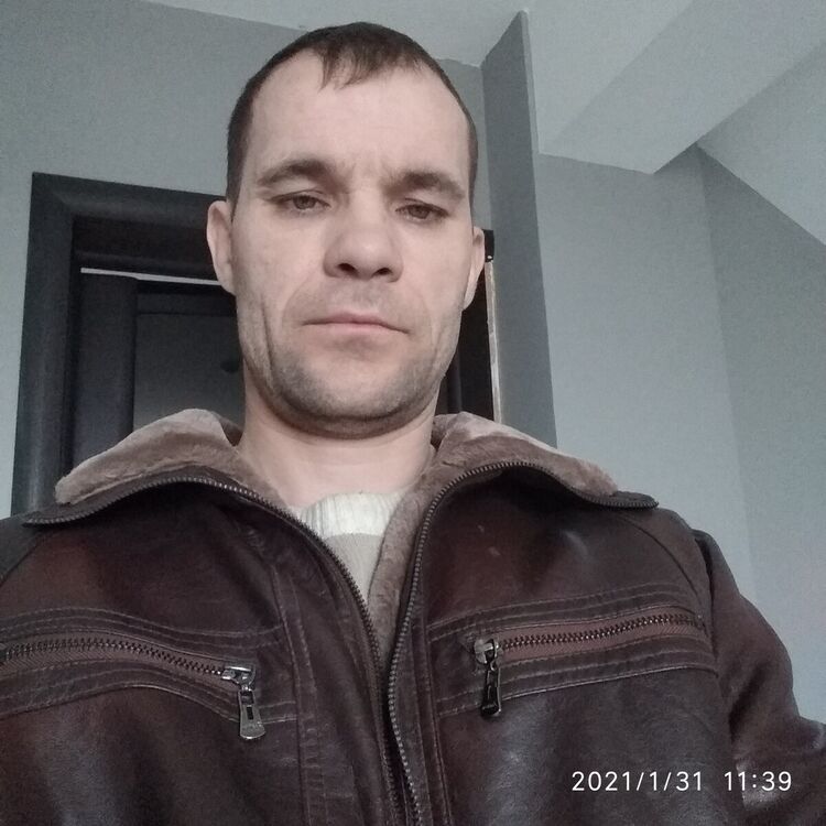 22173971  , 44 ,    