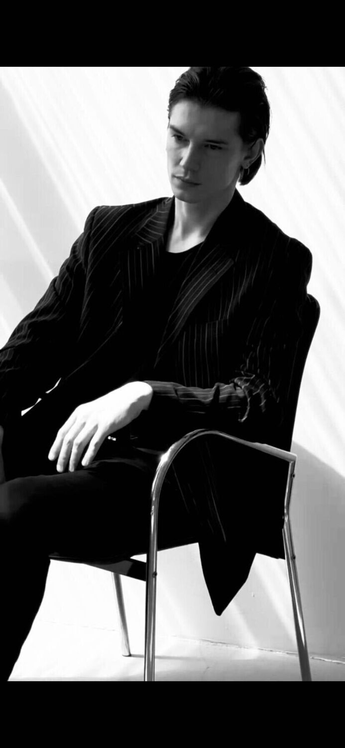  37261521  Nariman, 33 ,    