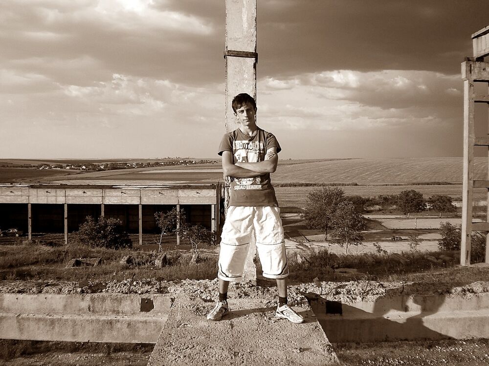  ,   Eduard, 30 ,   