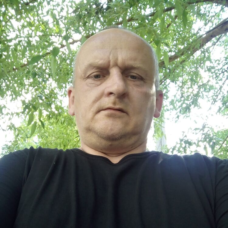  52716081  , 47 ,    