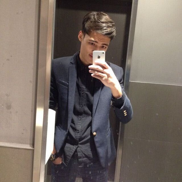  ,   Khalifla, 26 ,   ,   