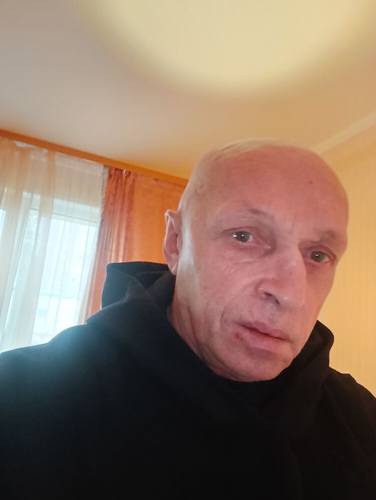  48137311  , 65 ,    