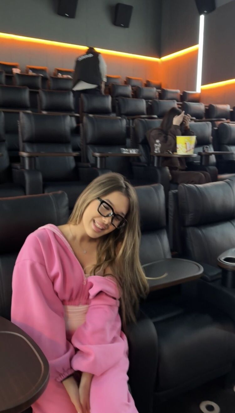  54610281  , 21 ,    Kwangju