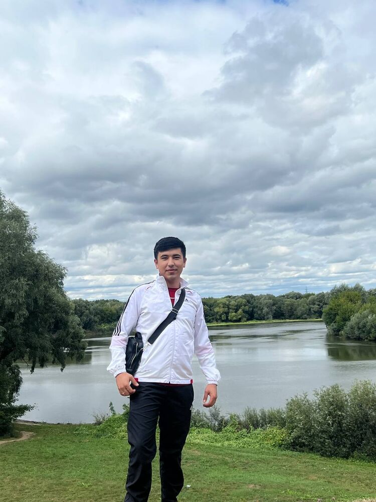  28918081  Fozilkxon, 28 ,    