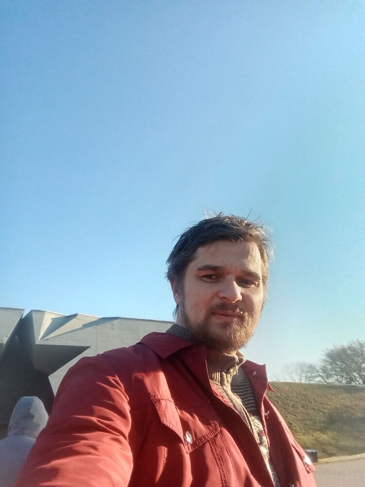  53018031  , 40 ,    