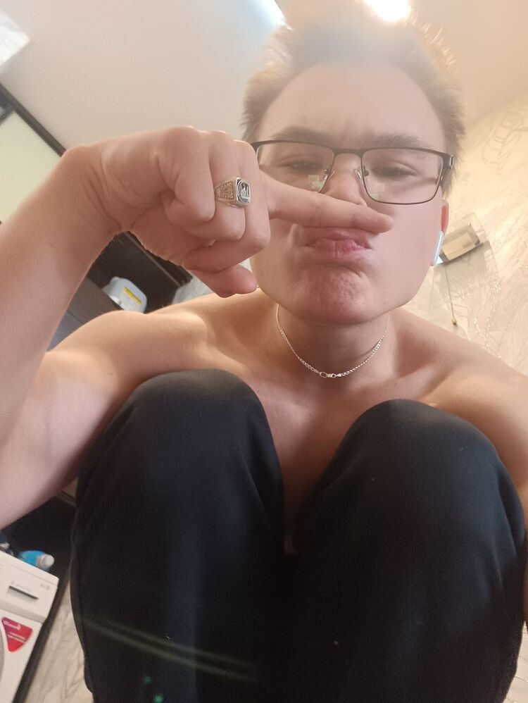  39017371  , 21 ,    