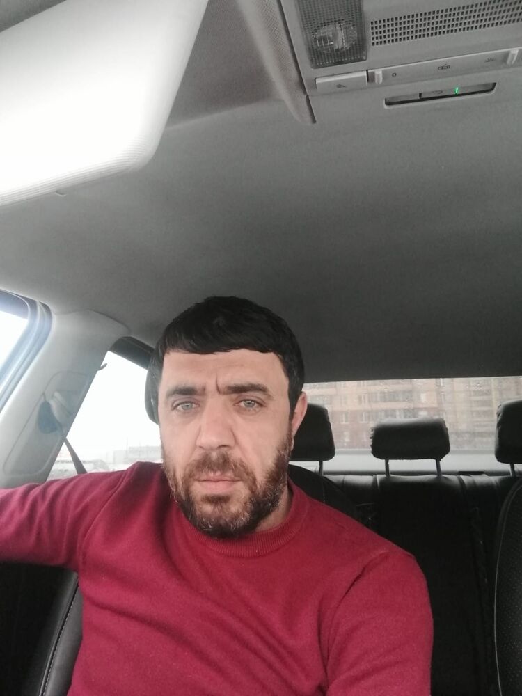  ,   Armen, 38 ,   ,   , c , 